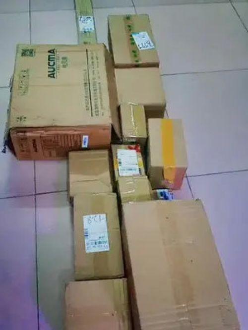 拆快递爆料的视频真实吗,真实还原网购背后的惊喜与挑战